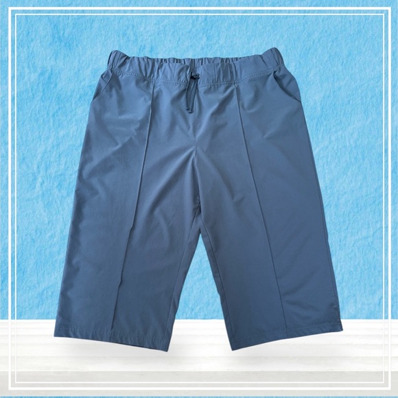 Athletic Works, Dri-More Tech Capri Pants, Plus Size XXL, Gray 🏃♀️➡️ - Picture 1 of 9